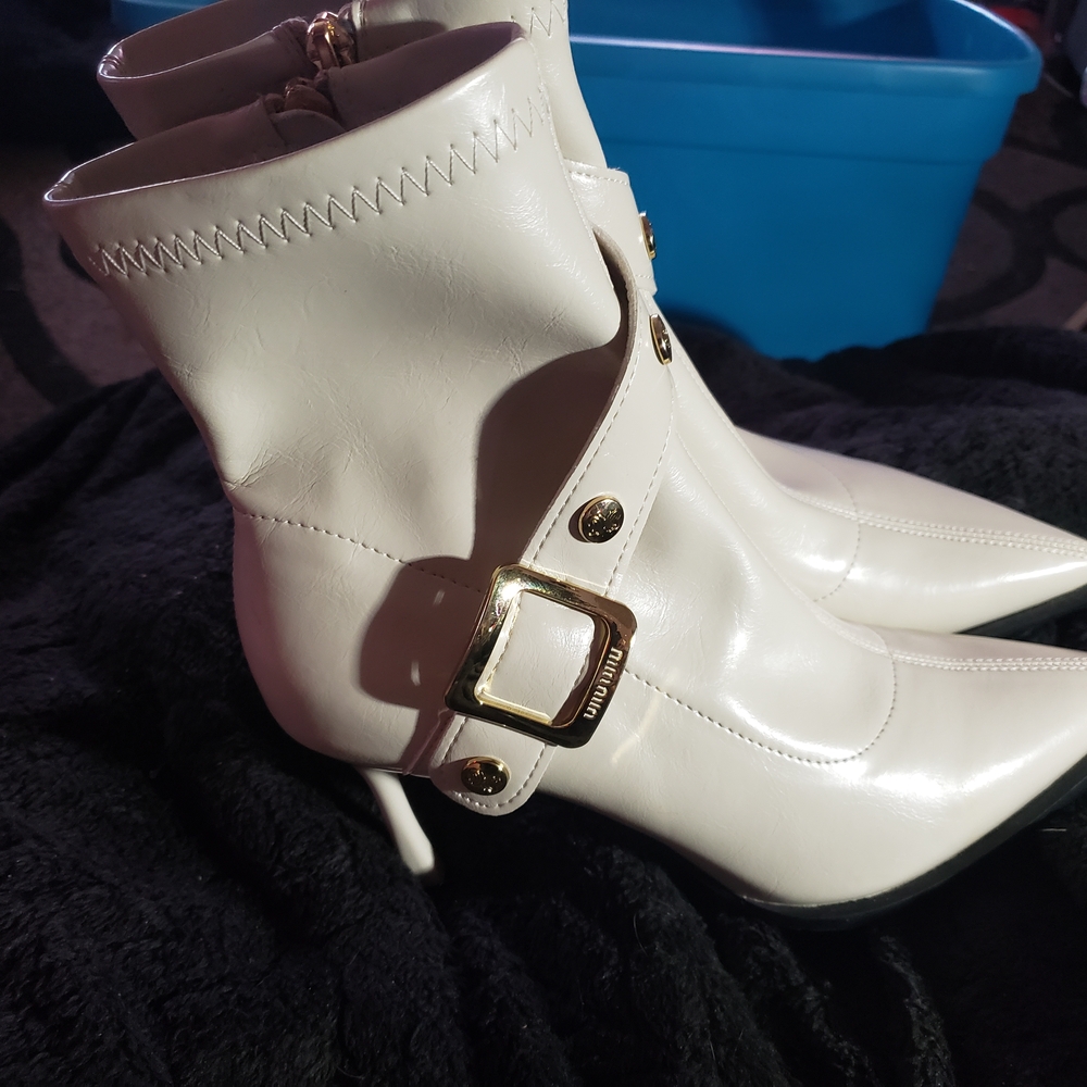 Beijiani white heeled boots women's